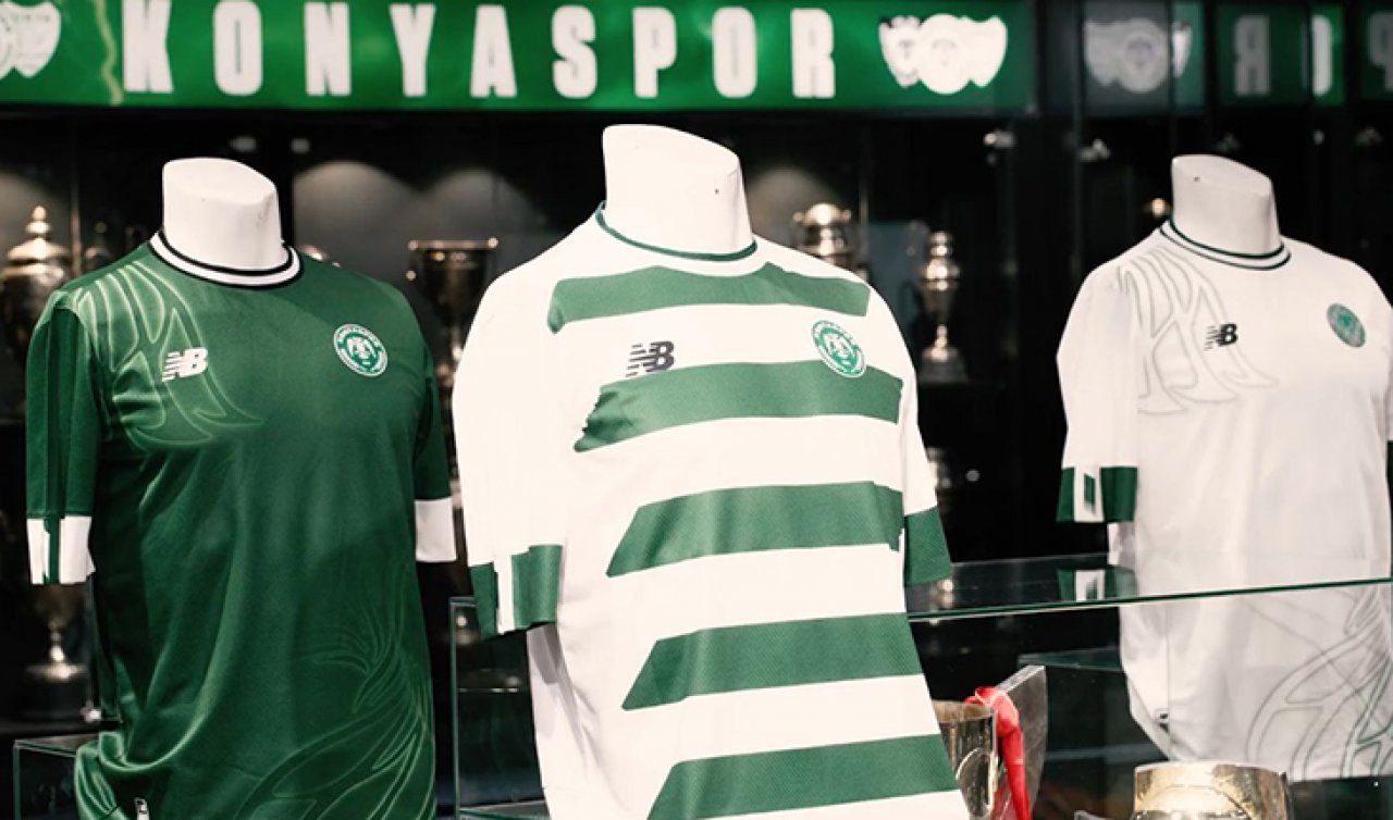  Konyaspor yeni sezonda giyeceği formaları tanıttı