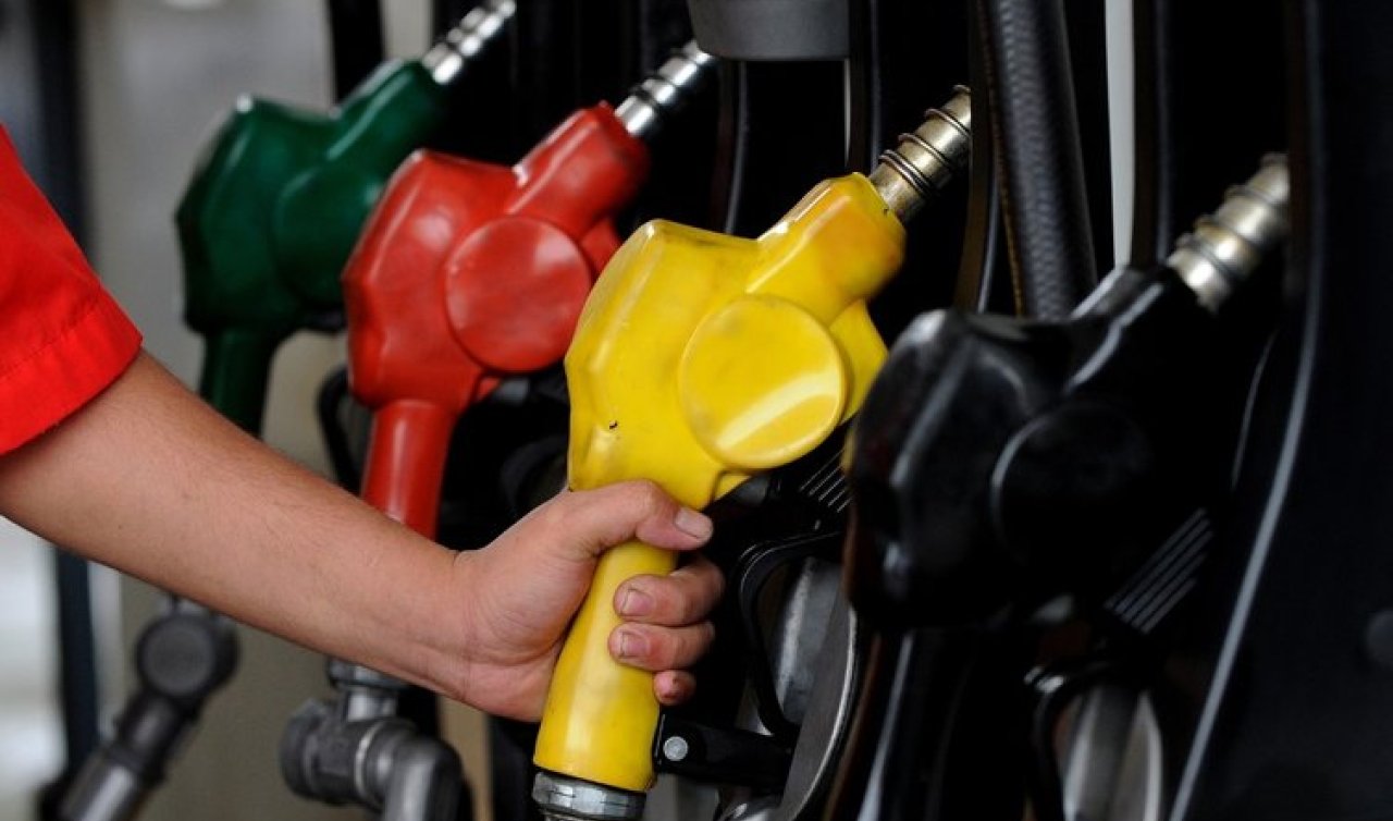 Akaryakıta peş peşe zamlar! Motorinin litresi bazı şehirlerde 36 lirayı aşacak