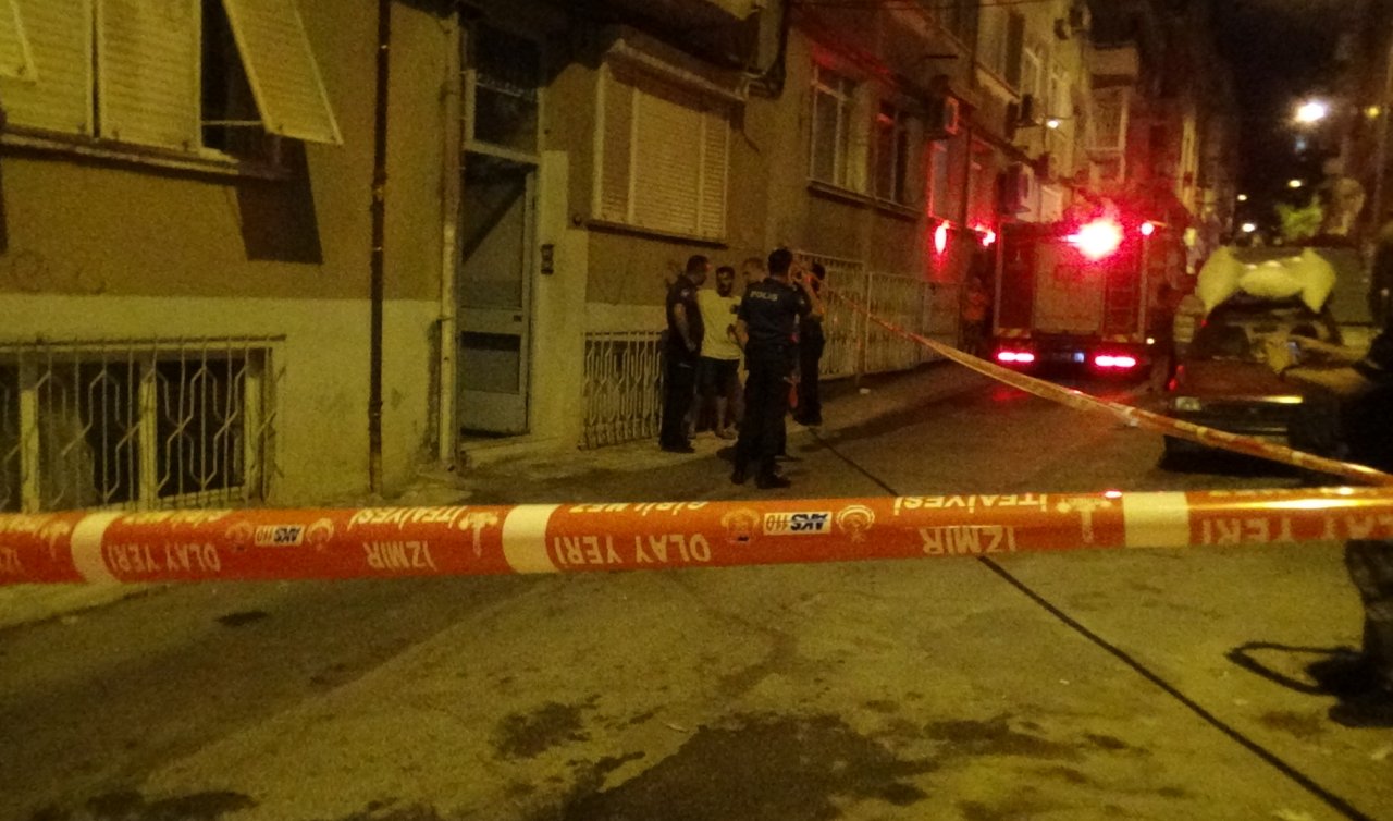 Yangında evde mahsur kalan adam yanarak öldü