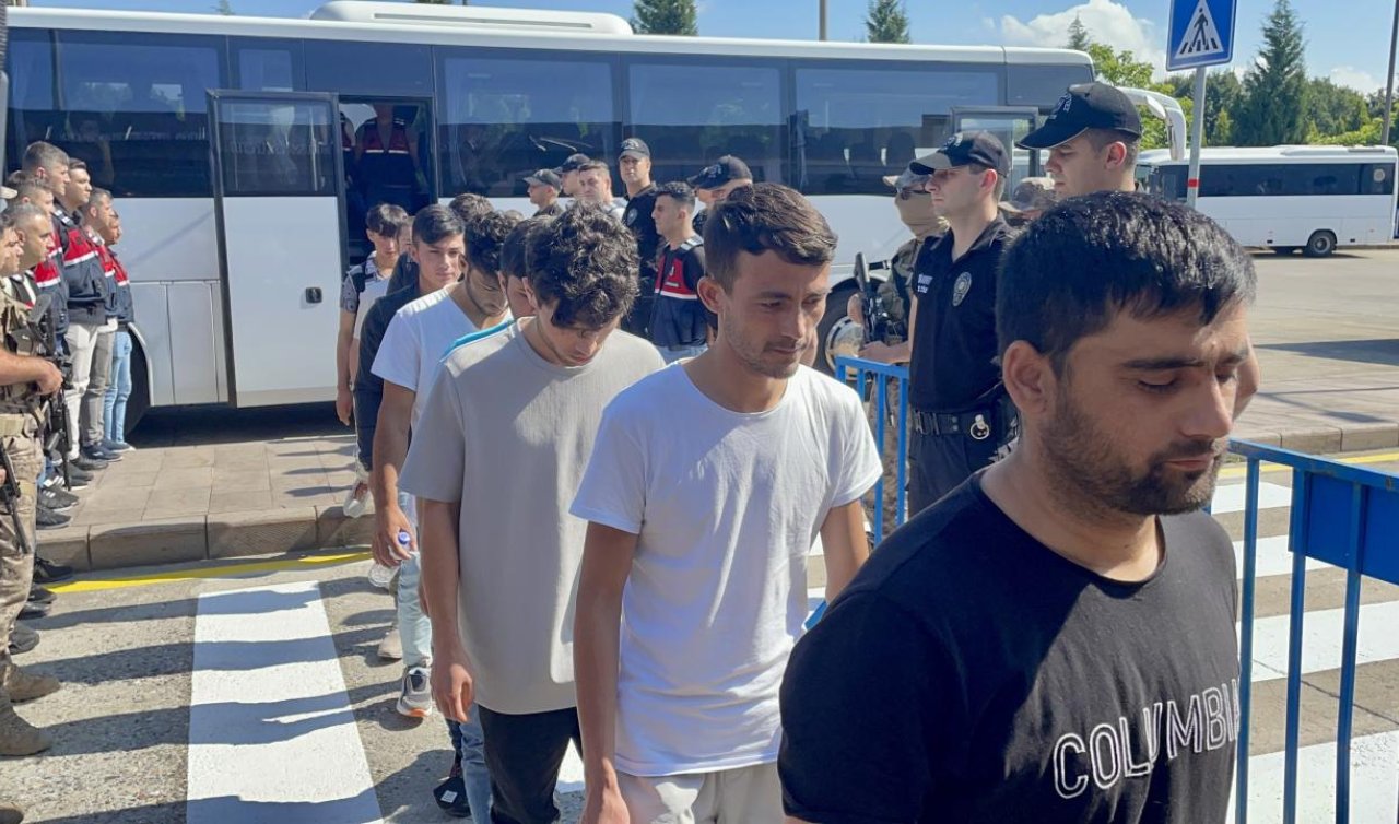 34 Düzensiz göçmen yakalandı:2 şüpheli tutuklandı