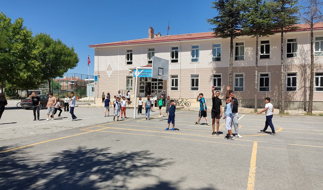 Kulu İlçe Milli Eğitim Müdürü Çağlayan’dan DYK ve Yaz Kurslarına ziyaret