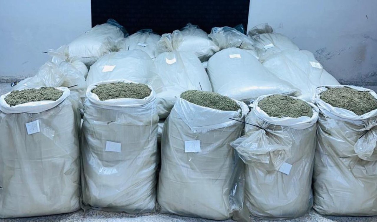 Araçta 720 kilogram kaçak çay ele geçirildi