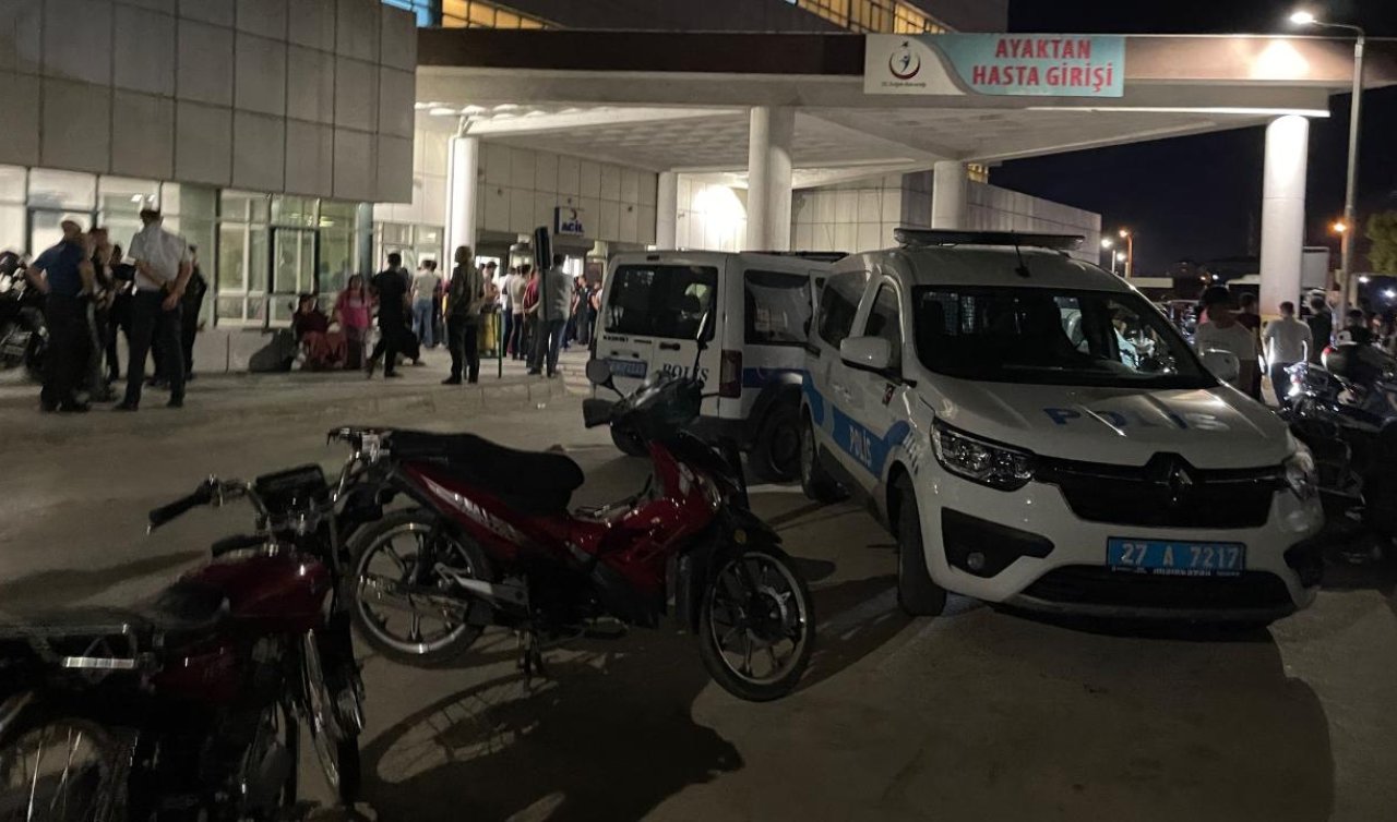 İki aile arasında bıçaklı kavga: Ayırmaya çalışan komşu canından oldu