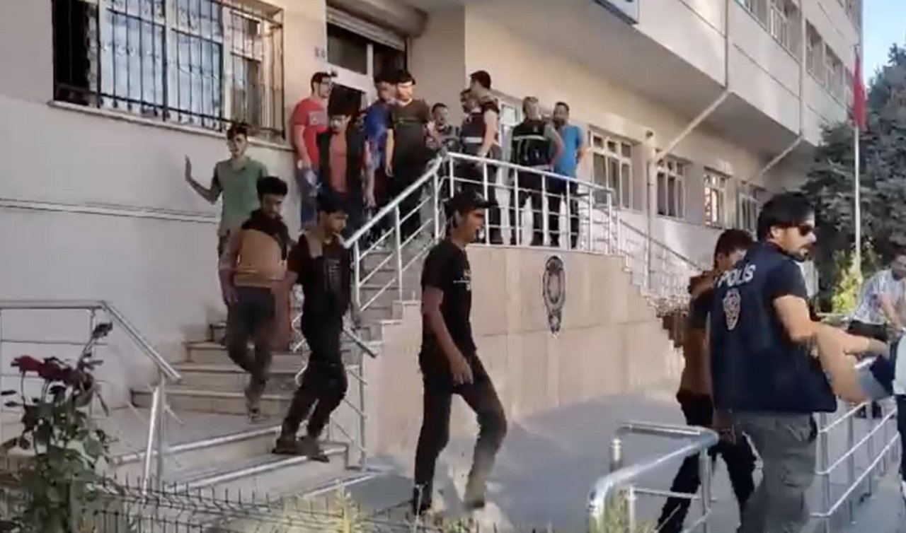 Konya’da Suriye uyruklu 23 kaçak göçmen yakalandı