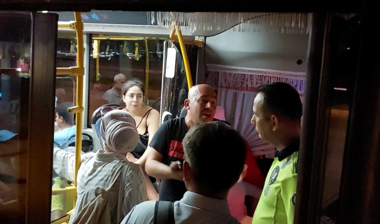 Görülmemiş olay! Halk otobüsü şoförü psikolojim bozuldu diyerek araçtan indi