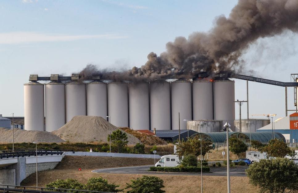 fransa silo yangın