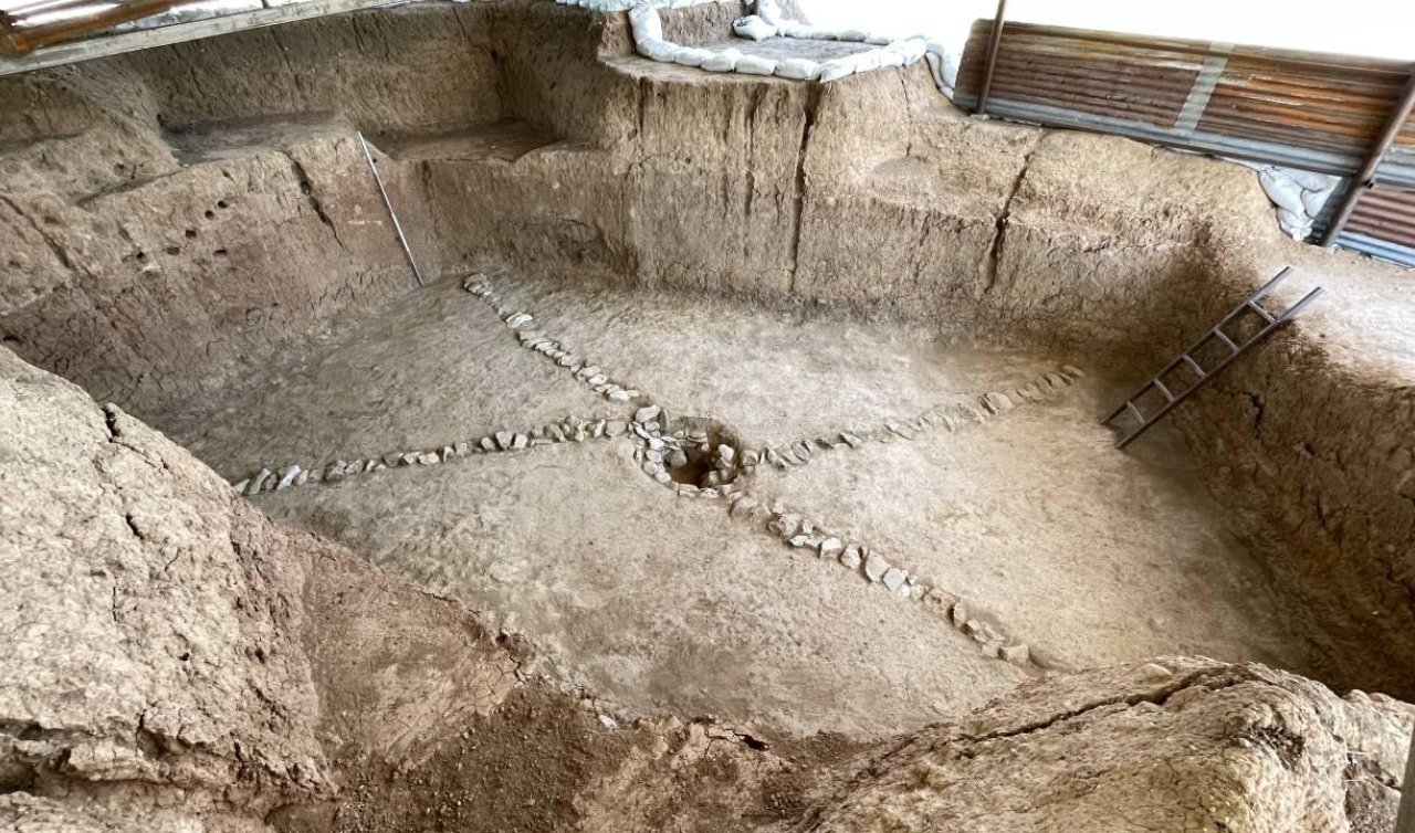 Arkeolojik kazıda 3 bin 300 yıllık silo bulundu
