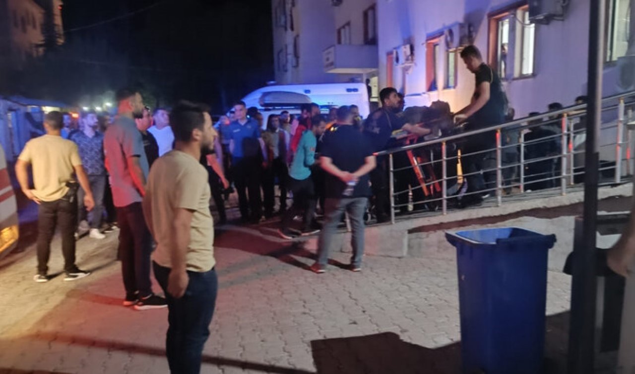 Asker ve korucuların olduğu kamyonet devrildi: 5 yaralı
