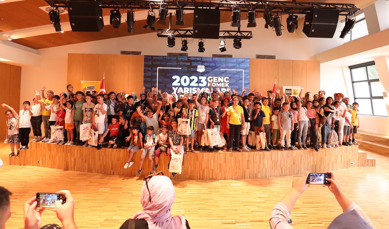 Konya’da Genç Komek Yaz Okulu kapsamındaki yarışmalarda ödüller sahiplerini buldu