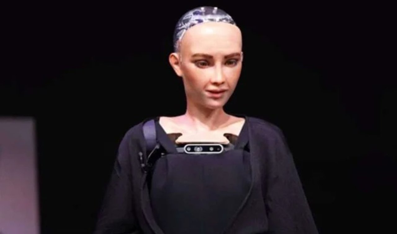  Robot Sophia hangi ülkenin, nerede üretildi? Vatandaşlık bile verildi!