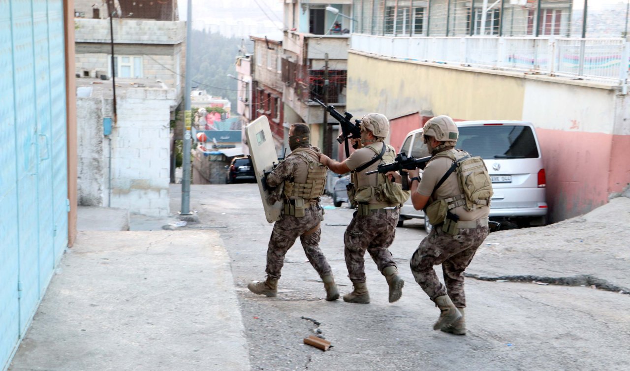  200 polisin katılımı ile uyuşturucu operasyonu