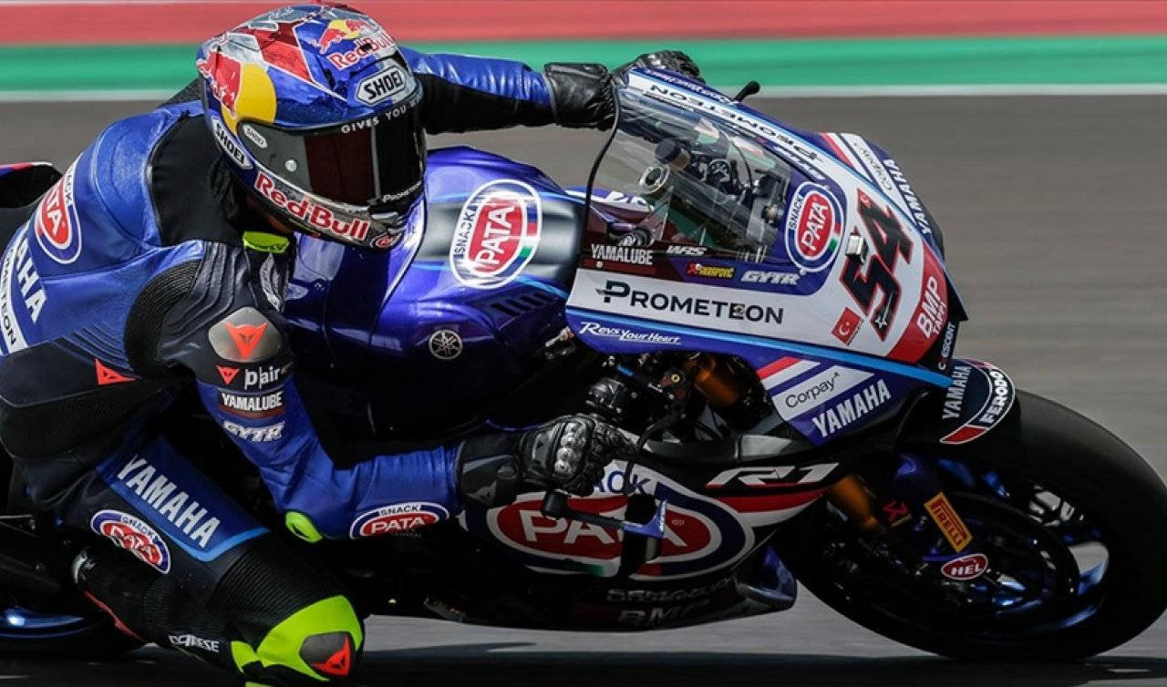 Milli motosikletçi Toprak Razgatlıoğlu, Fransa’daki superpole yarışında birinci oldu