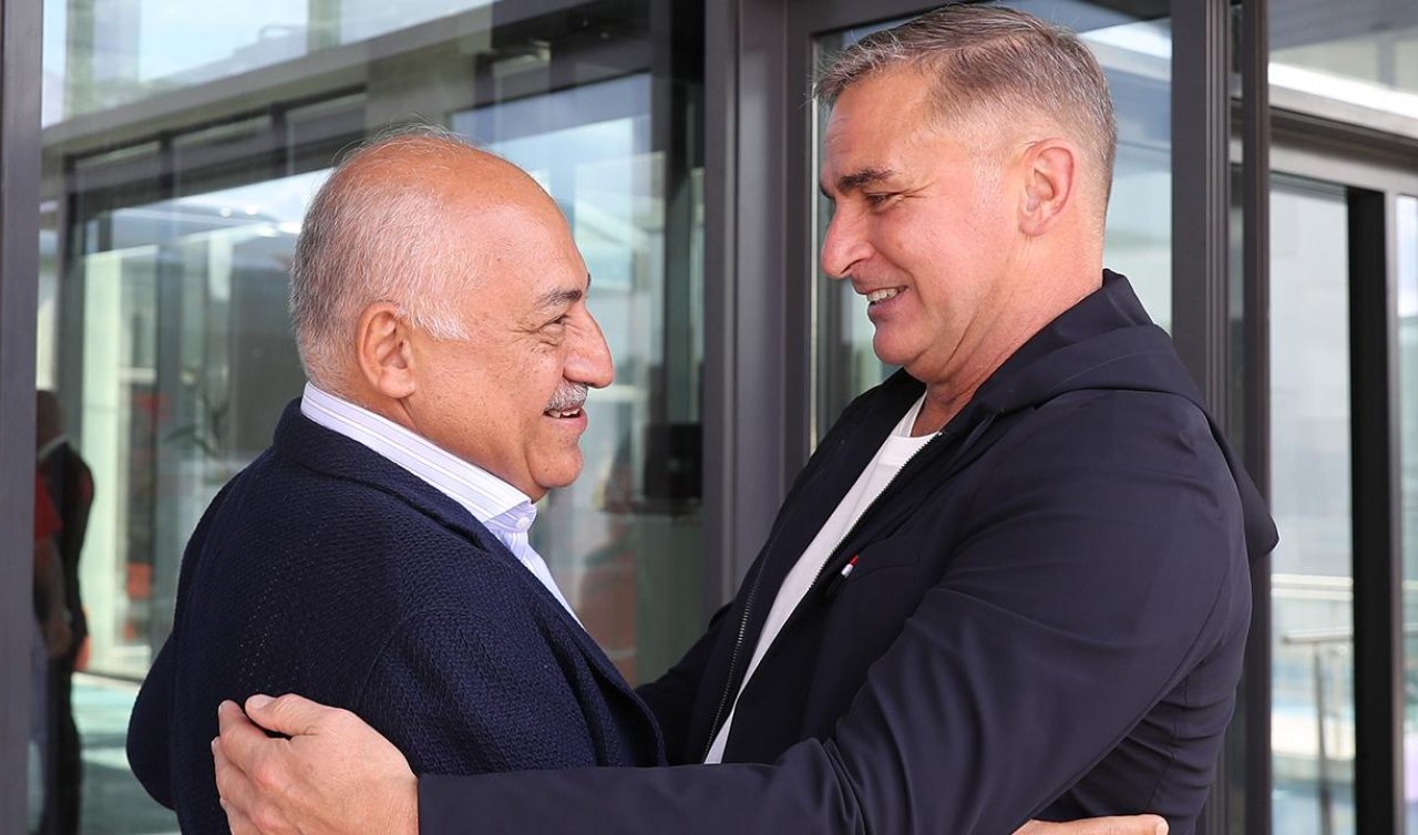 Mehmet Büyükekşi Stefan Kuntz ile “yola devam“ dedi