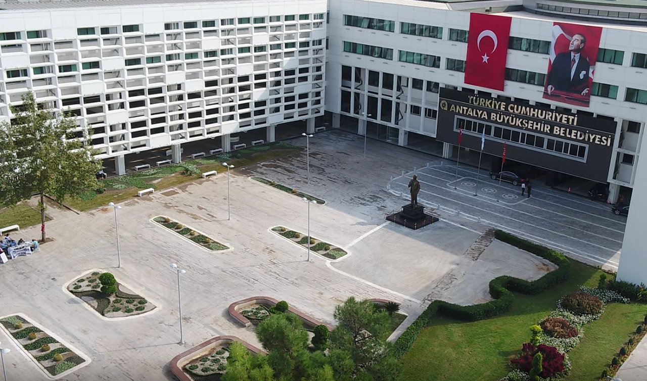 Antalya Büyükşehir Belediyesi 50 memur alacak! İşte istenen şartlar ve başvuru tarihi 