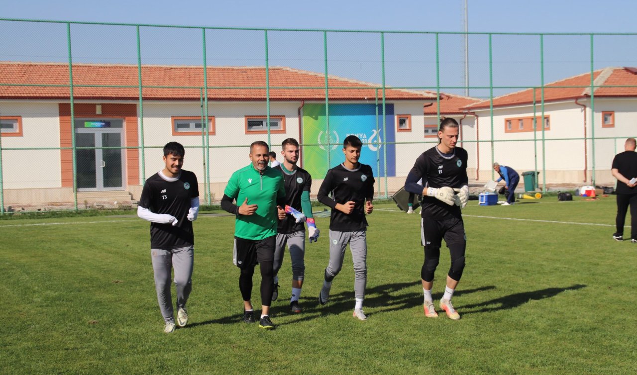 1922 Konyaspor 6 puanlık maça hazırlanıyor!