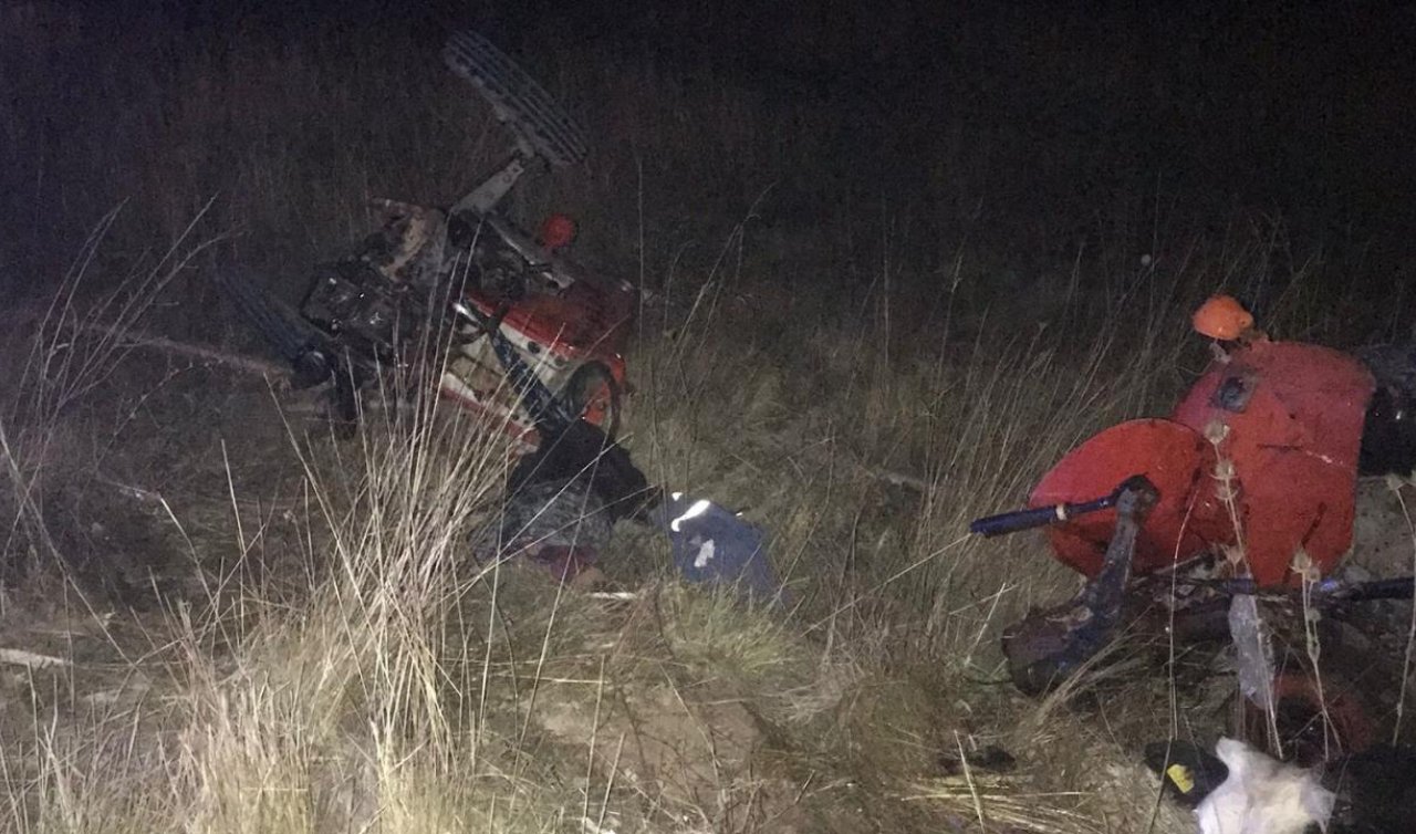 Yakıtı bitip yol kenarında duran traktöre TIR çarptı: 2 ölü 1 yaralı