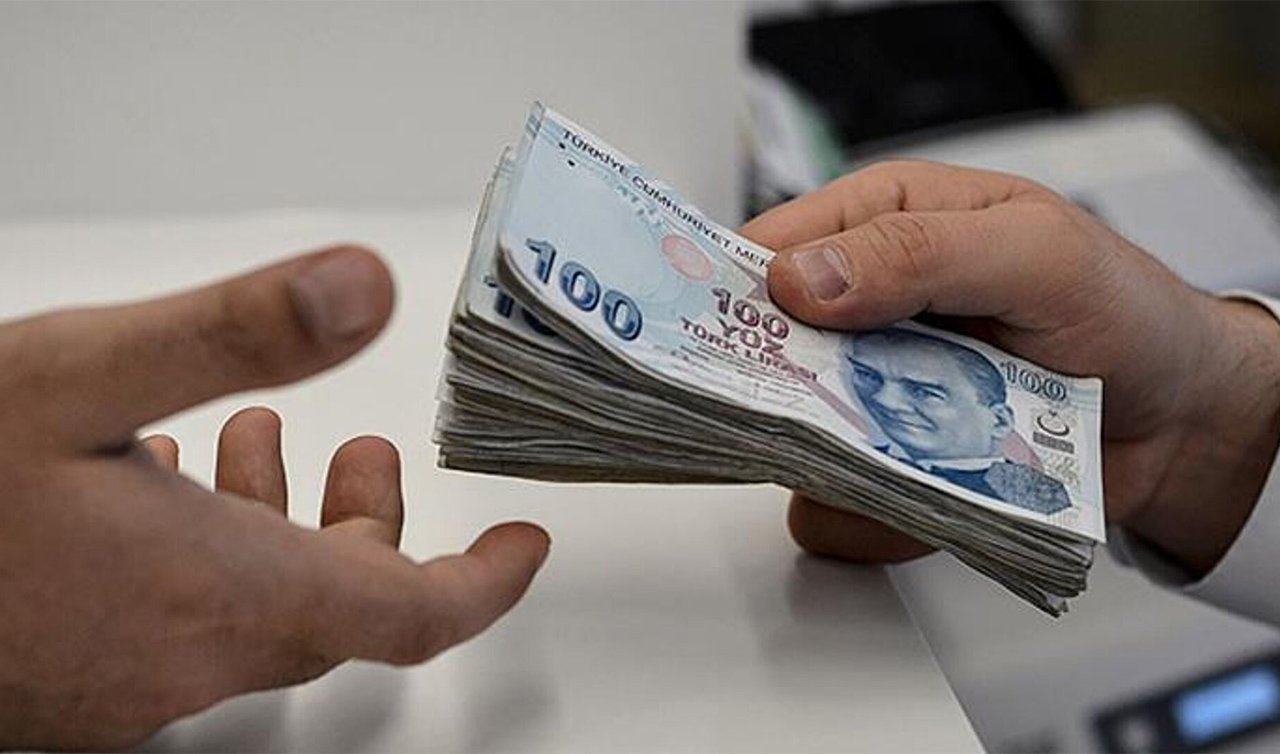 31 Ekim’e kadar başvuran emekliler yaşadı! Anında hesaplara yatıyor: 12.500 liralık ödeme almak için…