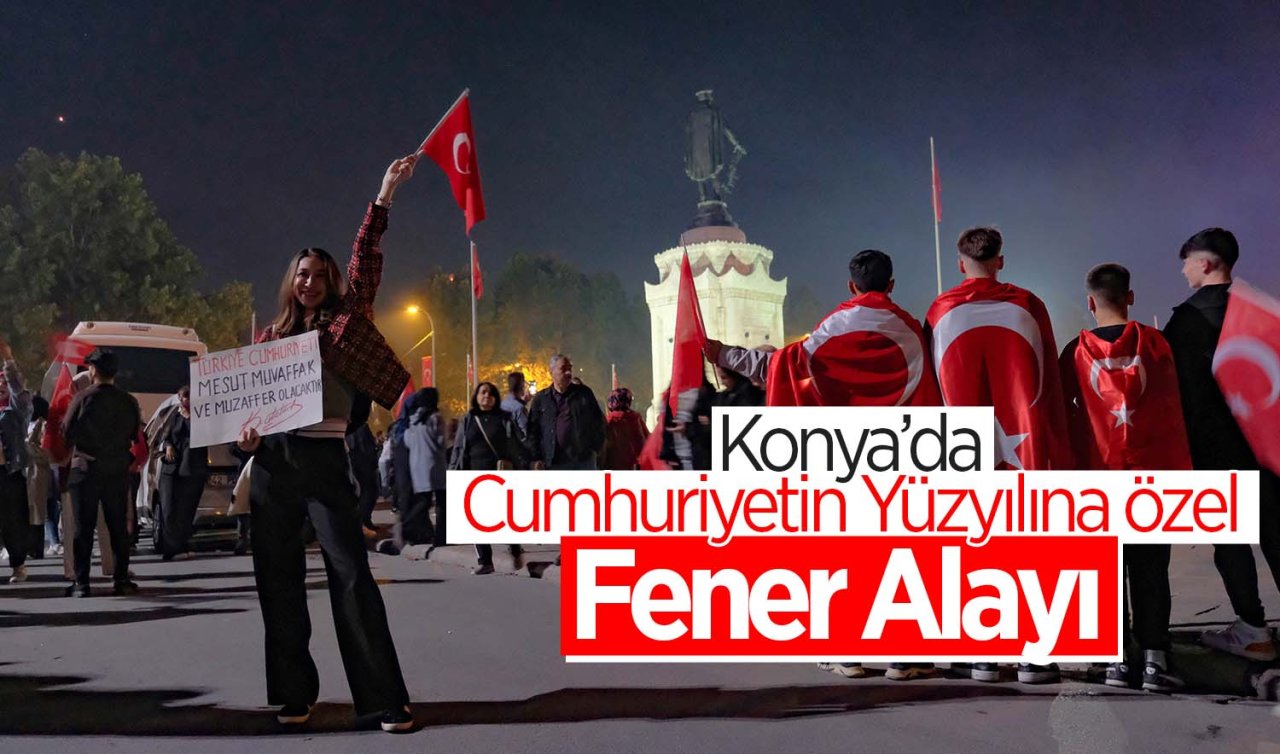 Konya’da on binlerce kişi Atatürk Anıtında Cumhuriyet’in 100’üncü yılını kutladı