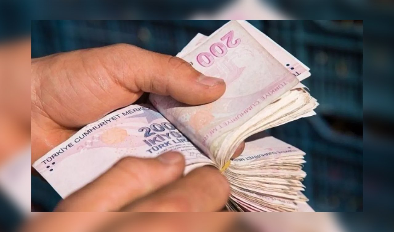 Emekliler heyecanlandı: İkramiye için geri sayım başladı! 5000 liralar o tarihte hesaplarda…