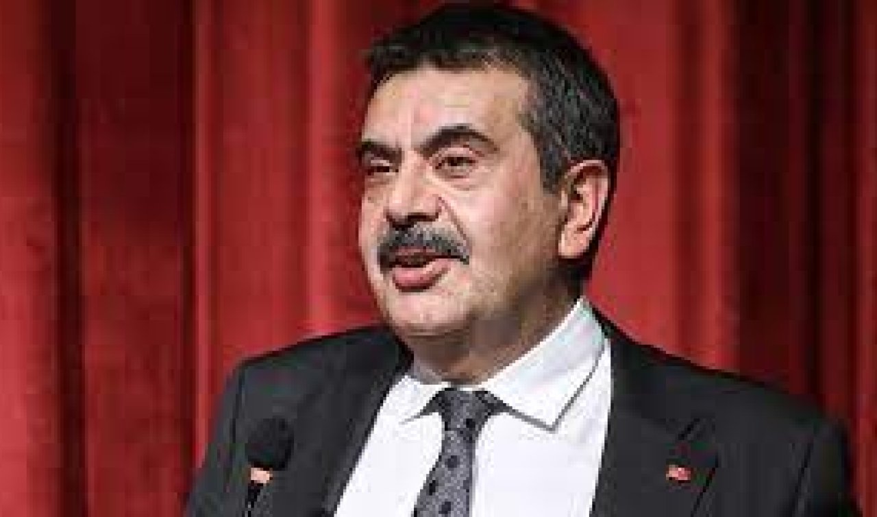 Bakan Tekin’den müfredat değişikliği açıklaması: Müfredatı hafifleteceğiz