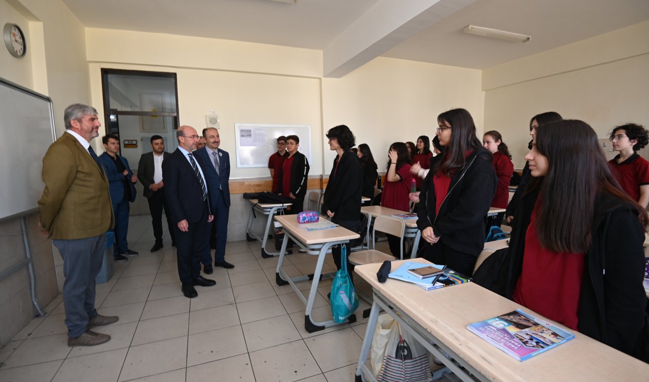 Başkan Pekyatırmacı öğrencilerle bir araya geldi