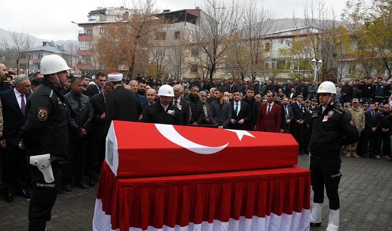 Şehit polis memuru Lütfü Baykar Bitlis’te son yolculuğuna uğurlandı