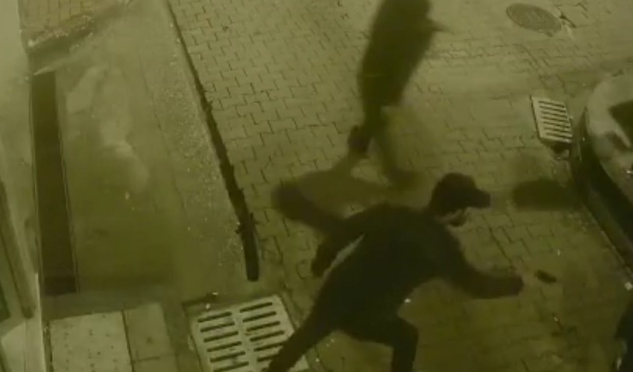 Arkadaşlarını çağırıp öldürecekleri kişiyi sokak üzerinde aramışlar! 