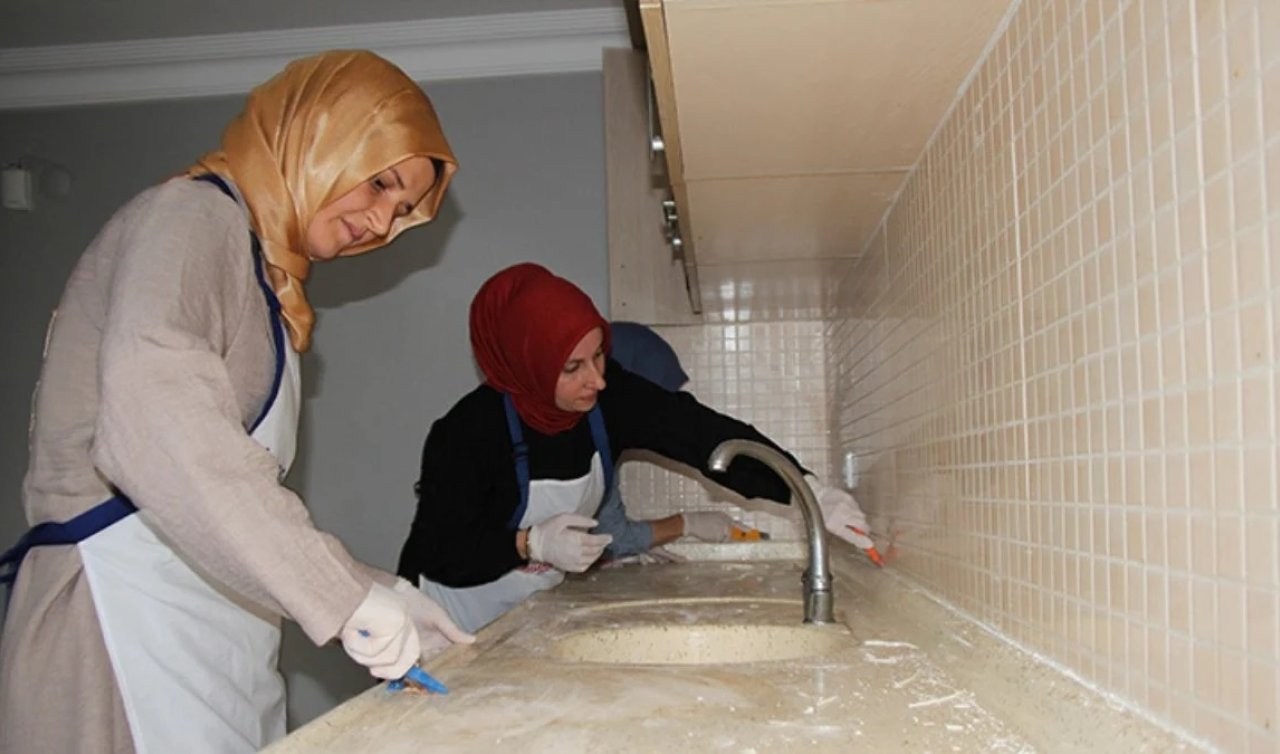 Ev hanımlarına emeklilik çıktı mı? Ne kadar prim ödenecek?