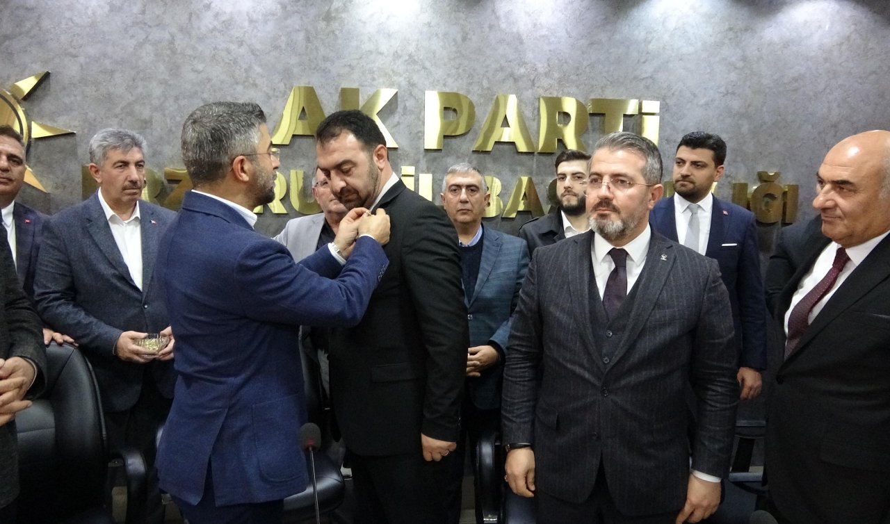 DEVA Partisi’nden istifa eden 800 kişi AK Parti’ye katıldı