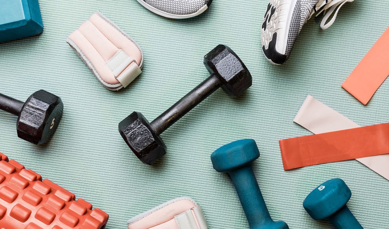 Evde Spor Yapmanın Yararları ve Online Fitness Programlarının Rolü