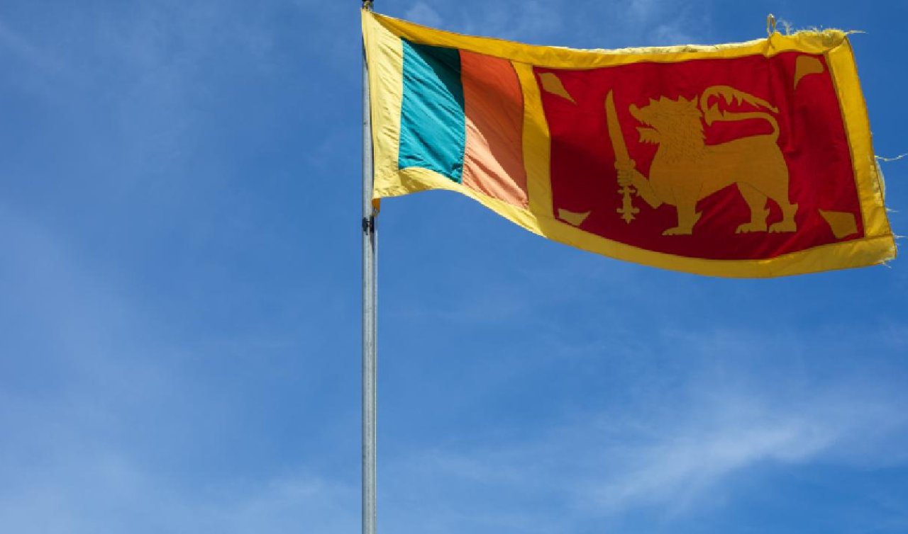 Sri Lanka’da dağ yürüyüşü yaparken mahsur kalan 180 öğrenci kurtarıldı