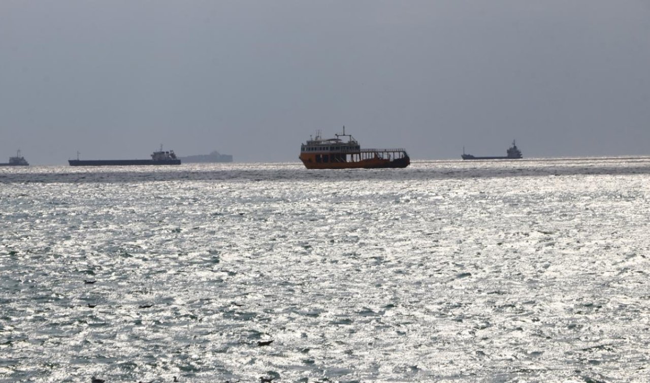 Poyraz deniz ulaşımını aksattı! 