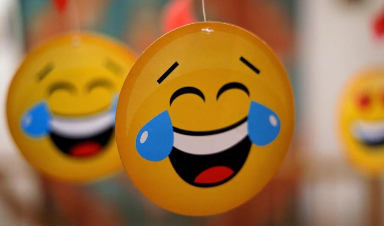 Gerçek sizi şok edebilir! Yanlış kullanılan 10 emoji aslında ne anlama geliyor? 