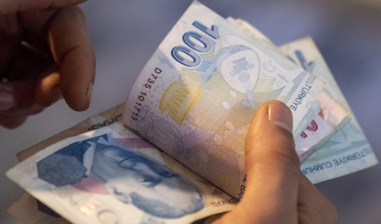 Aralık ayı yaşlı ve engelli aylıkları hesaplara yatırılmaya başlandı