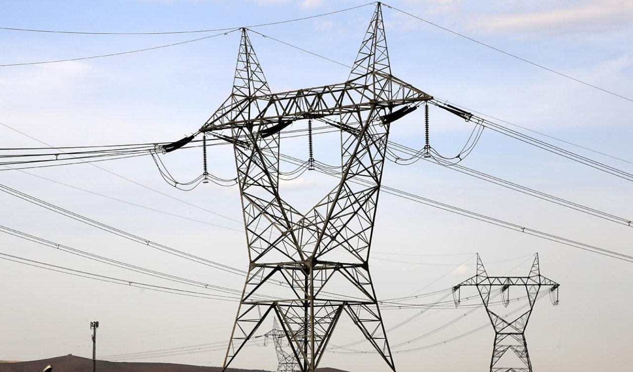 Kosova’nın kuzeyinde 24 yıldır süren elektrik dağıtım anlaşmazlığı Türkiye’nin de çabalarıyla aşıldı