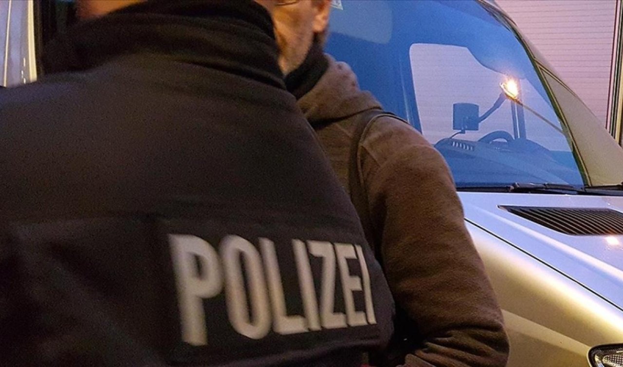 Almanya’da camiye tehdit ve hakaret içerikli mektup gönderildi