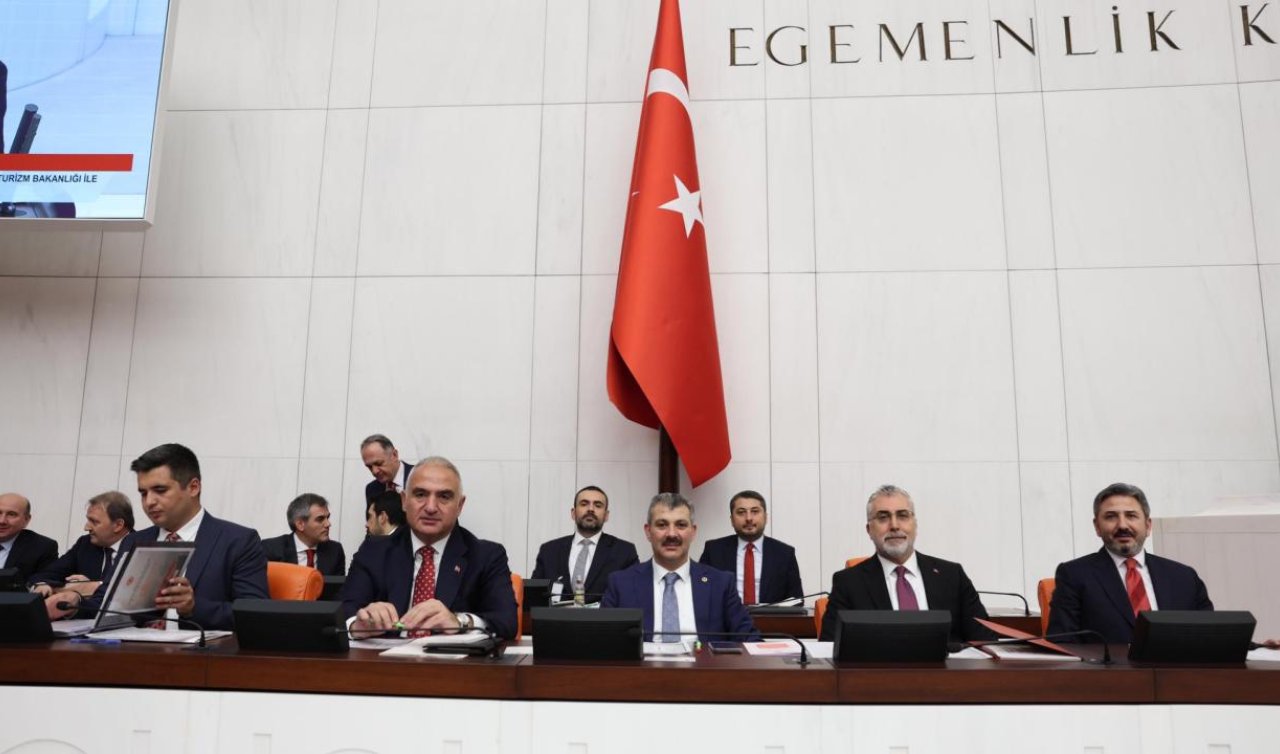 Kültür ve Turizm ile Çalışma ve Sosyal Güvenlik bakanlıklarının bütçeleri kabul edildi