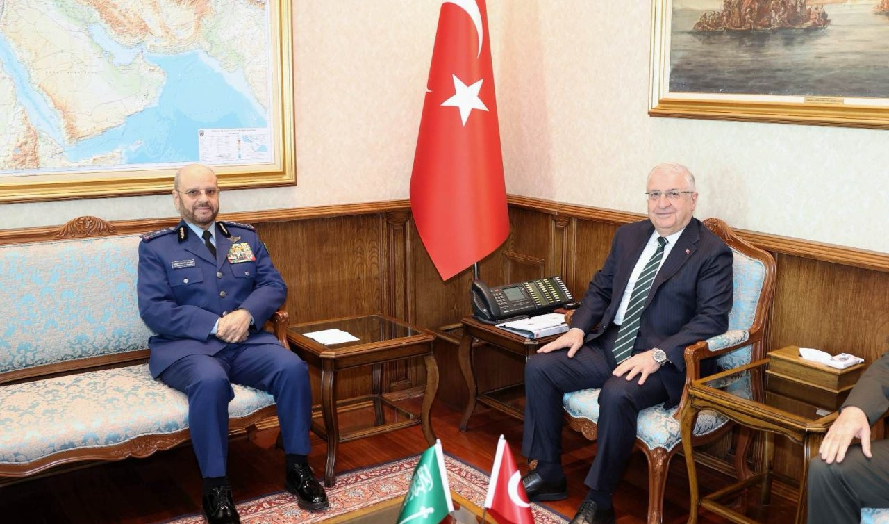Bakan Güler Suudi Arabistan Genelkurmay Başkanı ile görüştü