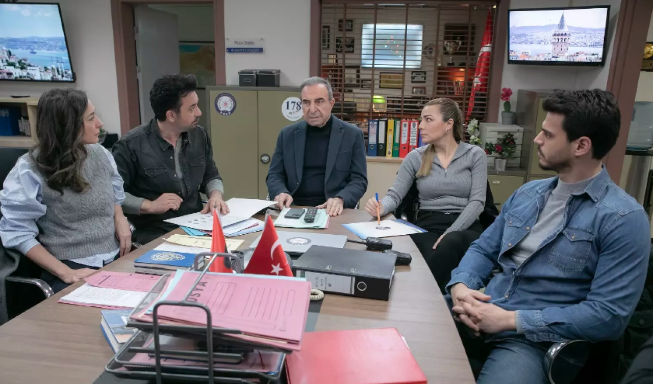 Arka Sokaklar bu akşam var mı yok mu? Arka Sokaklar bu hafta yayınlanacak mı? Arka Sokaklar 658. bölüm ne zaman? 5 Ocak 2024 Kanal D yayın akışı