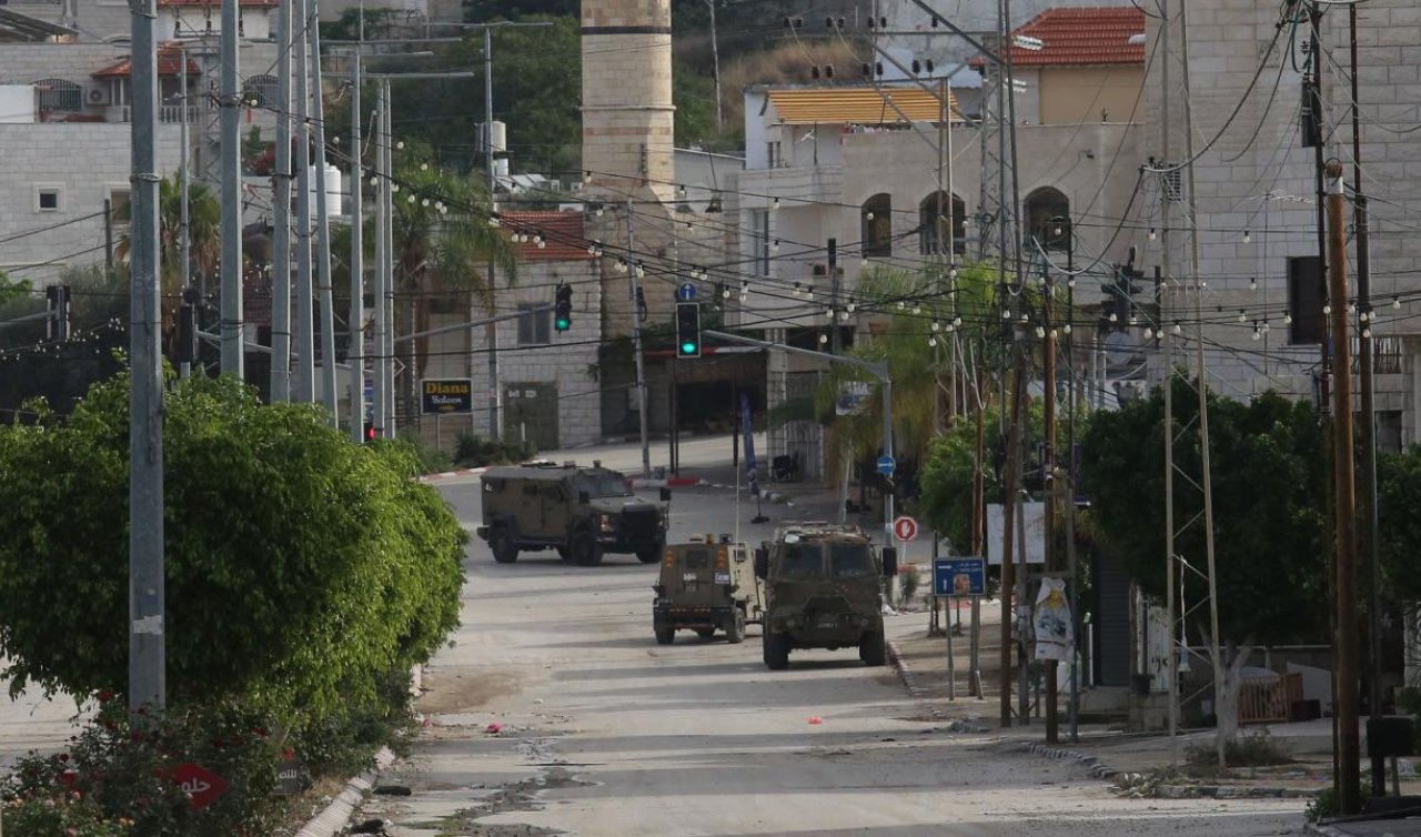 İsrail Batı Şeria’nın pek çok kentine baskın düzenledi
