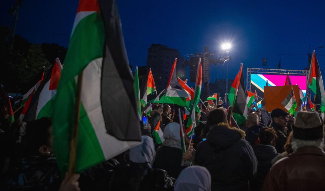  Batı Şeria’da Güney Afrika’nın İsrail’e açtığı soykırım davasına destek gösterileri