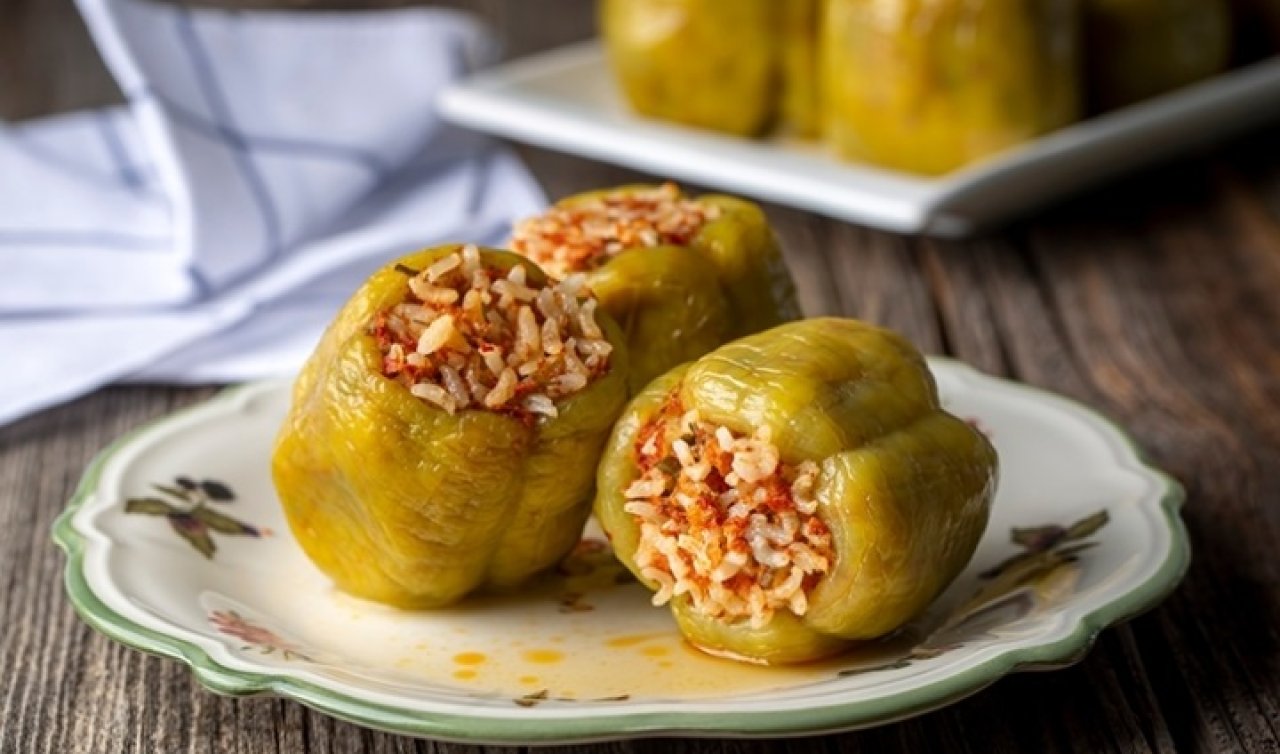  Konya Usulü Etli Dolma Nasıl Yapılır? Tarifi