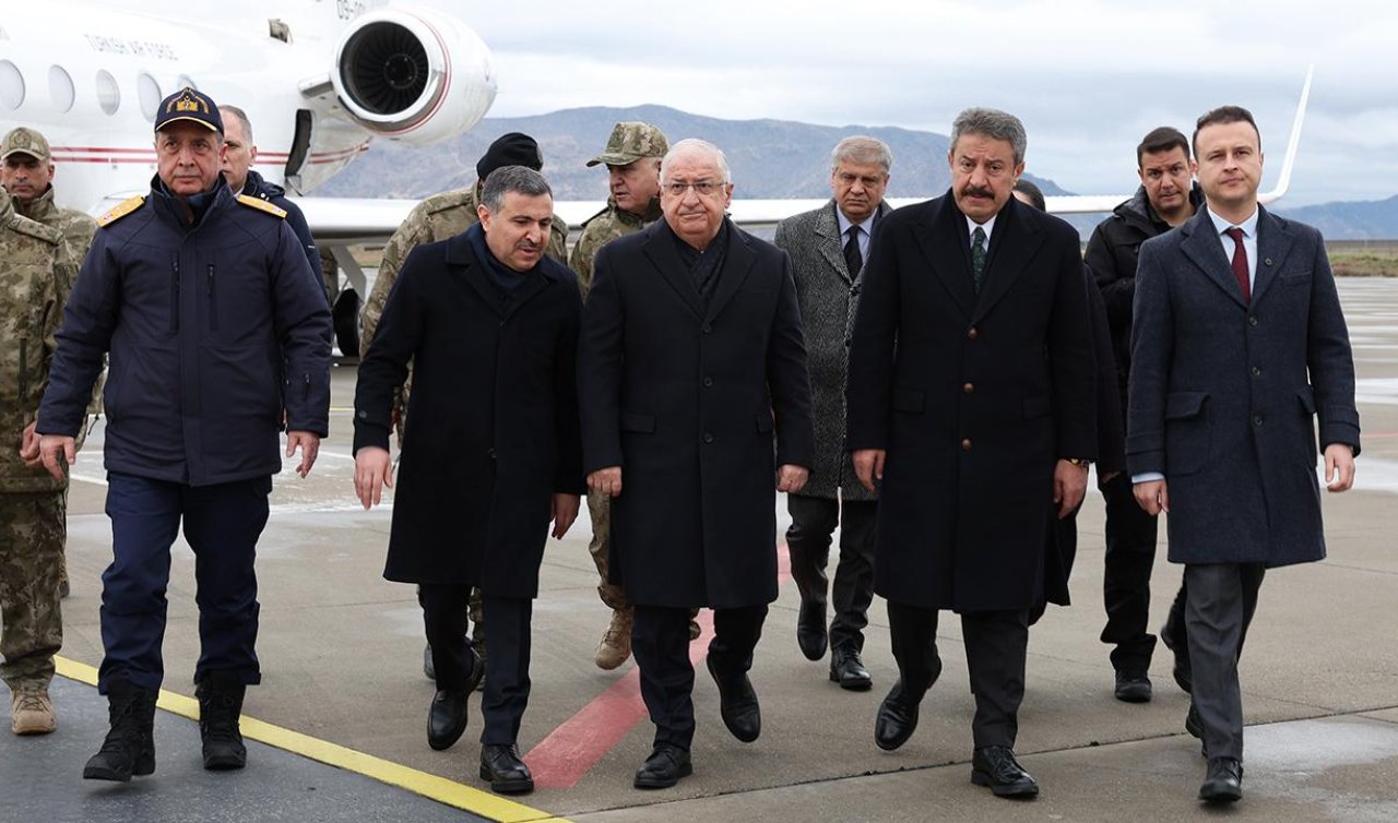 Milli Savunma Bakanı Güler sınır hattında