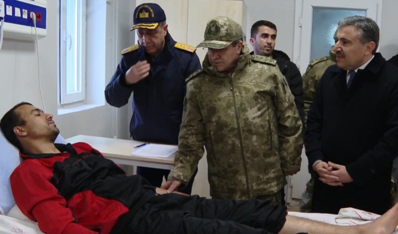 Kuvvet Komutanları Pençe-Kilit bölgesinde yaralanan askerleri ziyaret etti