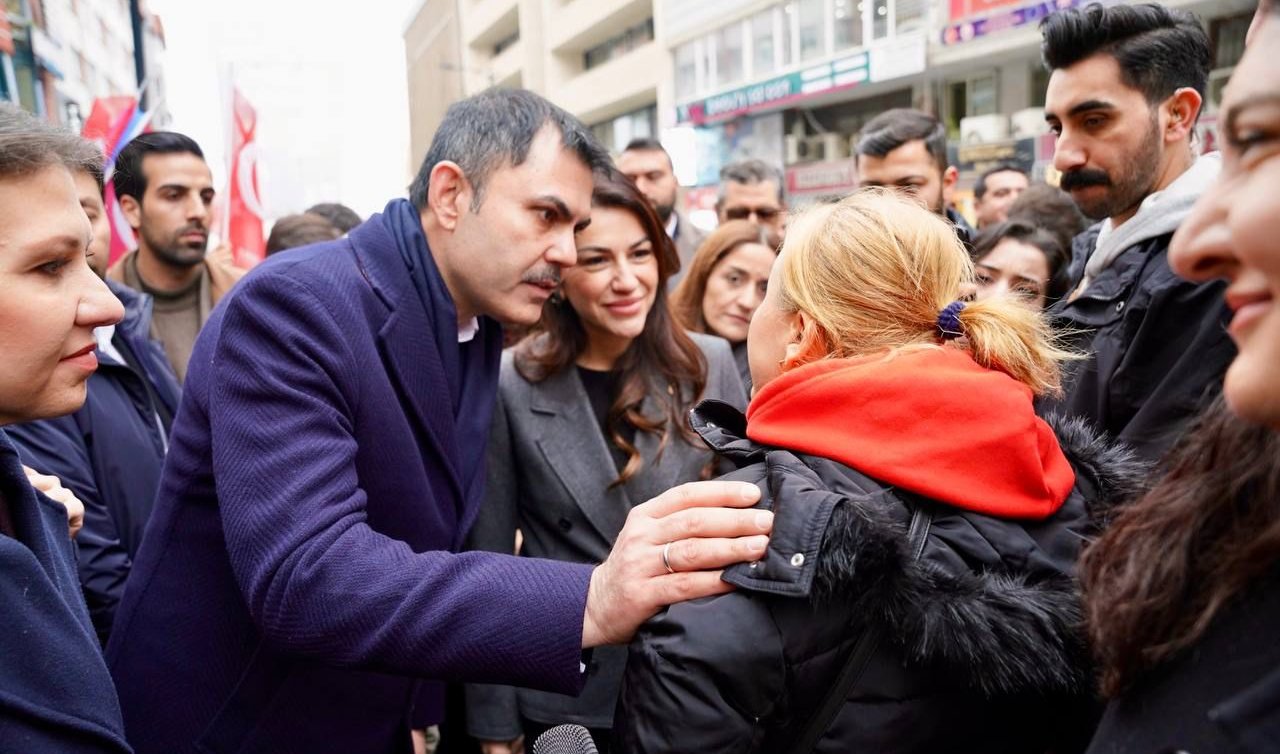 Murat Kurum’dan “özlük hakkı ve maaş iyileştirmesi“ vaadi: 1 Nisan’ı bekleyin