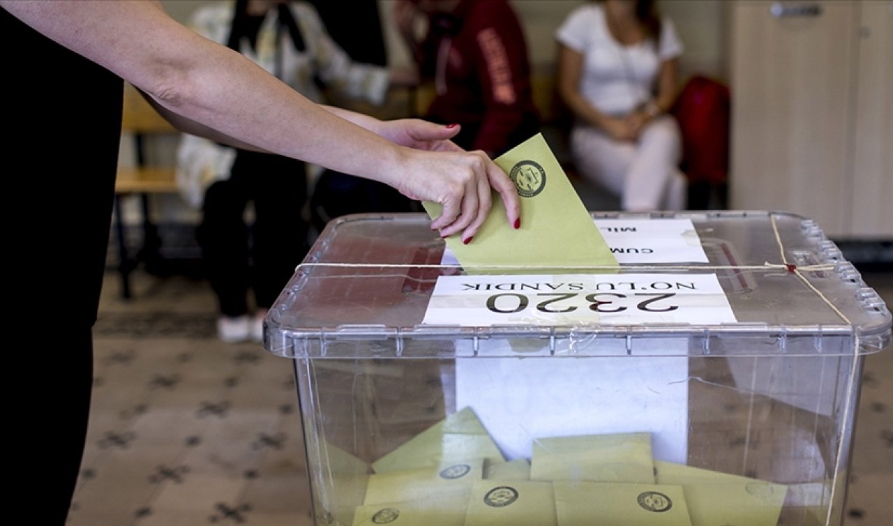 Partilerin oy pusulasındaki yerleri belli oldu