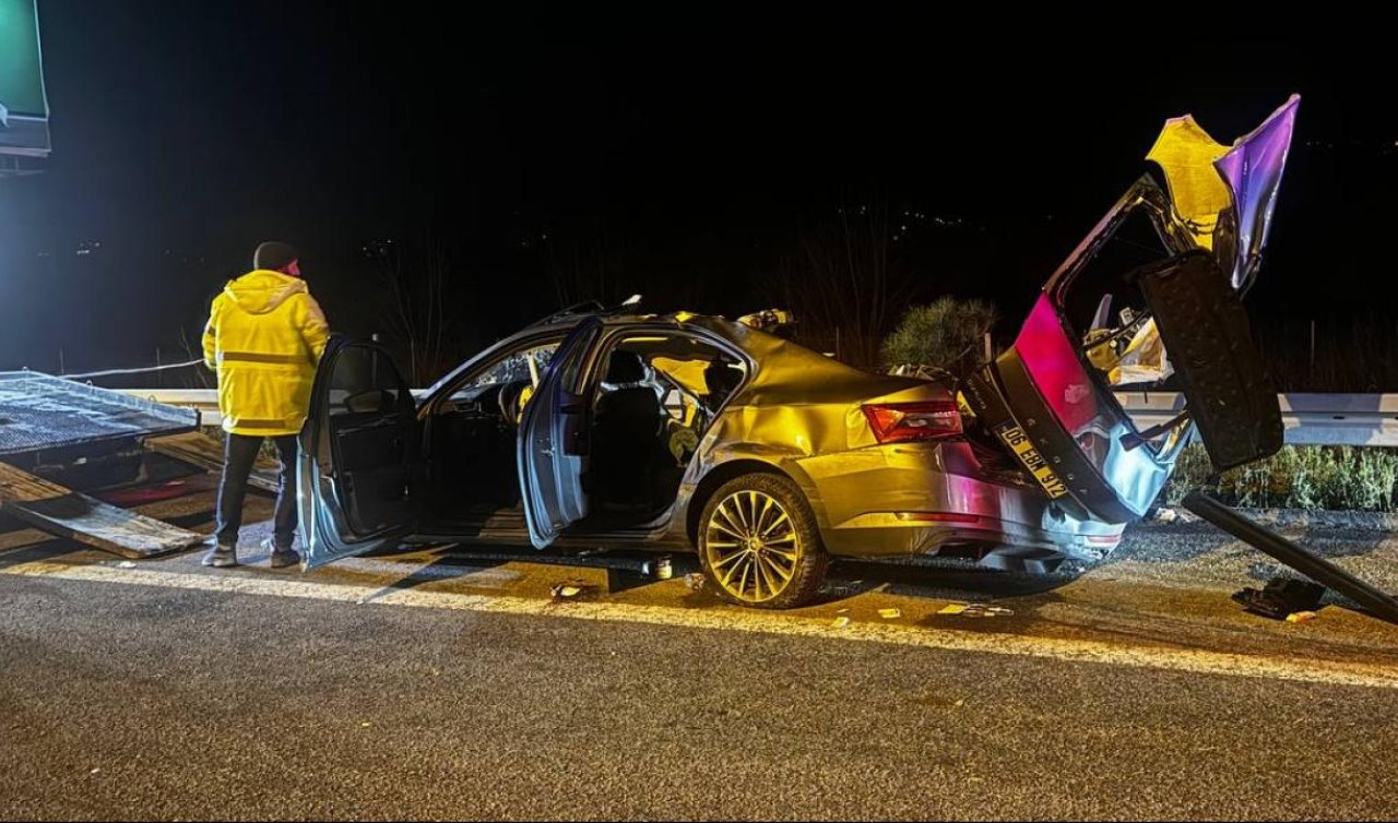  Polislerin içinde bulunduğu otomobil tıra çarptı: 1 ölü, 2 yaralı