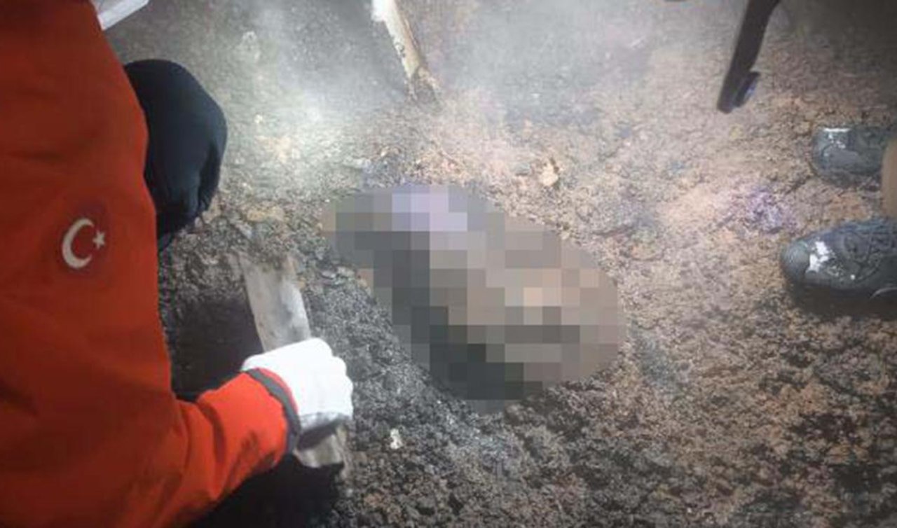 Ev yangını: 6 aylık bebek beşiğinde can verdi