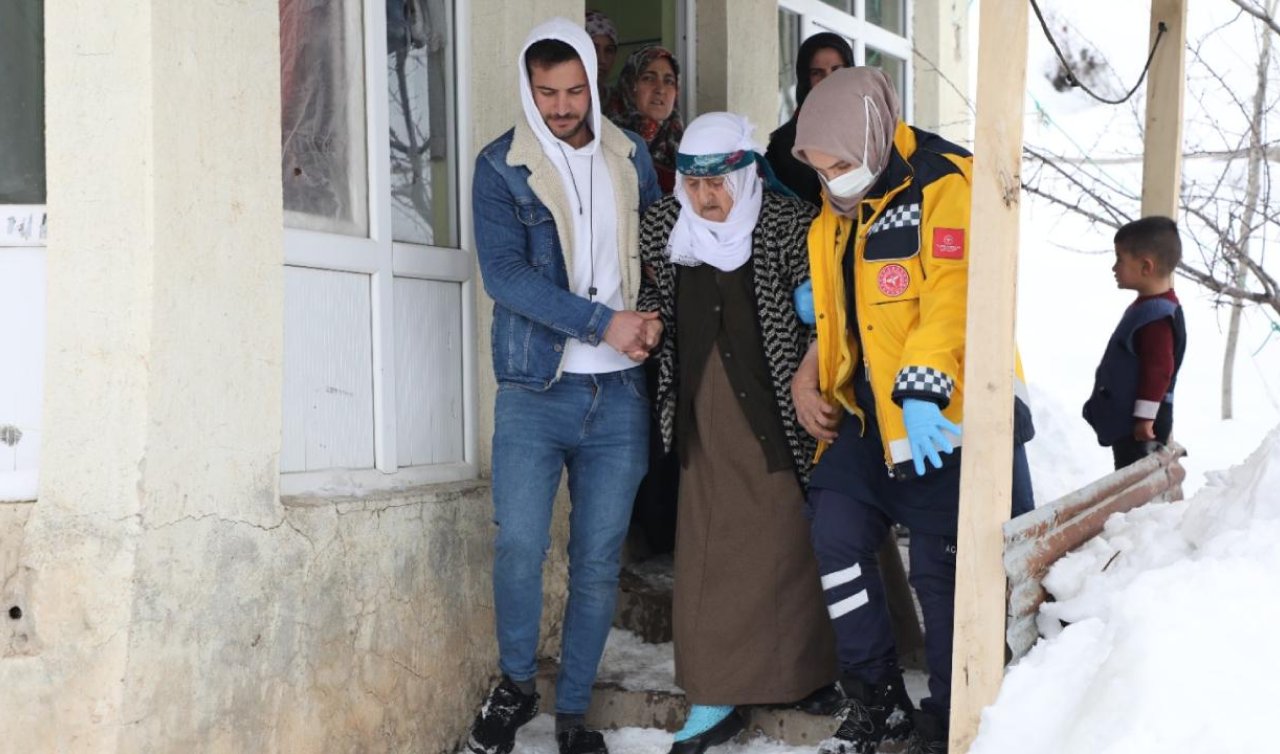 Kar altında 95 yaşındaki kadını kurtarma seferberliği! 