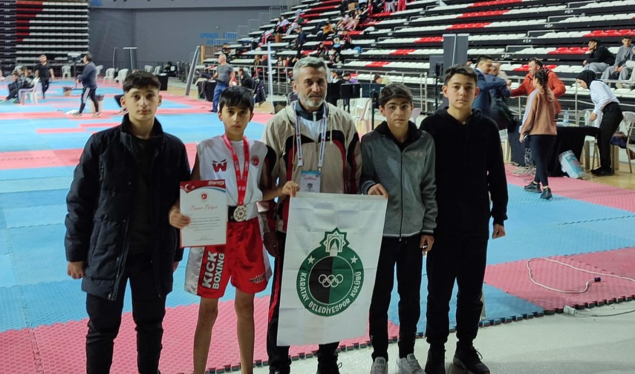 Karatay Belediyespor kıck boks takımı Antalya’dan madalya ile döndü 